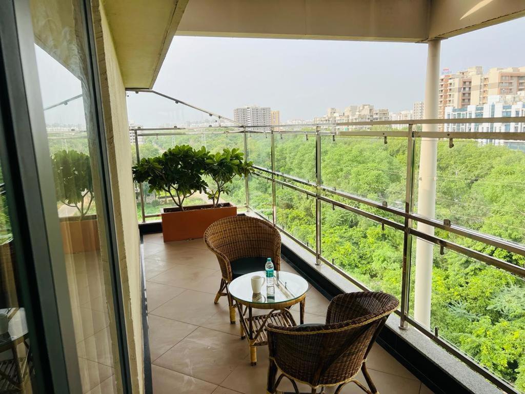The Lemon Grass Hotel Gandhinagar Exterior foto